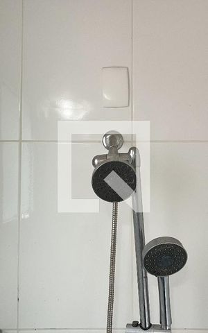 Casa à venda com 120m², 3 quartos e 1 vaga Casa à venda com 120m², 3 quartos e 1 vagaBanheiro