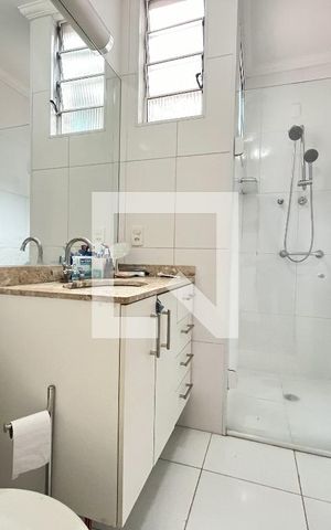 Casa à venda com 120m², 3 quartos e 1 vaga Casa à venda com 120m², 3 quartos e 1 vagaBanheiro