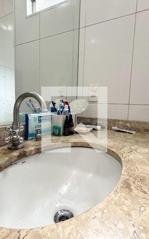 Casa à venda com 120m², 3 quartos e 1 vaga Casa à venda com 120m², 3 quartos e 1 vagaBanheiro