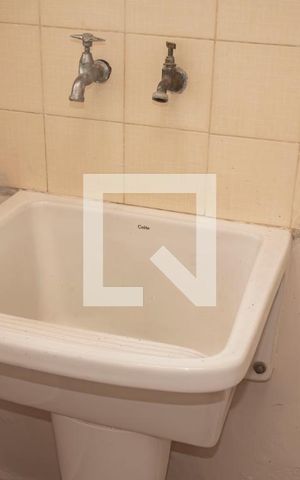 Casa à venda com 100m², 2 quartos e 1 vagaÁrea de Serviço