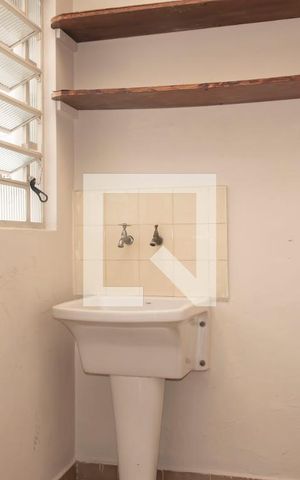 Casa à venda com 100m², 2 quartos e 1 vagaÁrea de Serviço