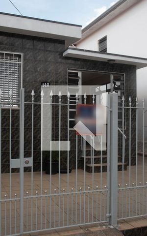 Casa à venda com 100m², 2 quartos e 1 vagaFchada