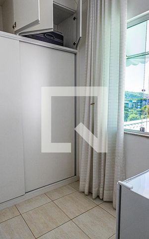 Casa de condomínio à venda com 160m², 2 quartos e 2 vagasCloset