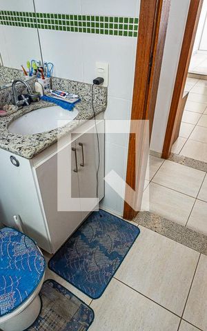 Casa de condomínio à venda com 160m², 2 quartos e 2 vagasBanheiro