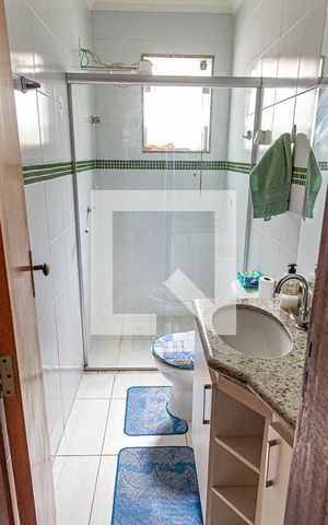 Casa de condomínio à venda com 160m², 2 quartos e 2 vagasBanheiro