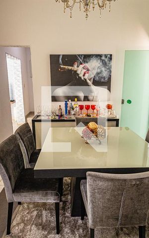 Casa de condomínio à venda com 160m², 2 quartos e 2 vagasCopa