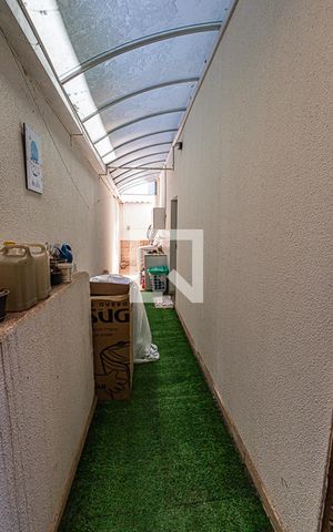 Casa de condomínio à venda com 160m², 2 quartos e 2 vagasArea de serviço 