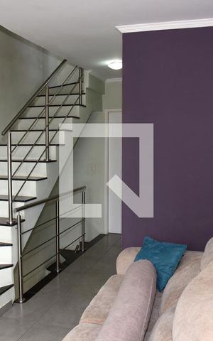 Casa de condomínio à venda com 117m², 3 quartos e 2 vagasSala 1