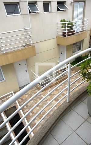 Casa de condomínio à venda com 117m², 3 quartos e 2 vagasVaranda