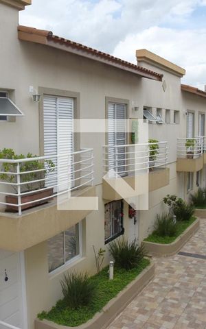 Casa de condomínio à venda com 117m², 3 quartos e 2 vagasVista da Varanda