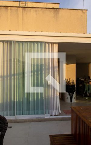 Apartamento à venda com 189m², 3 quartos e 2 vagas Apartamento à venda com 189m², 3 quartos e 2 vagasCobertura