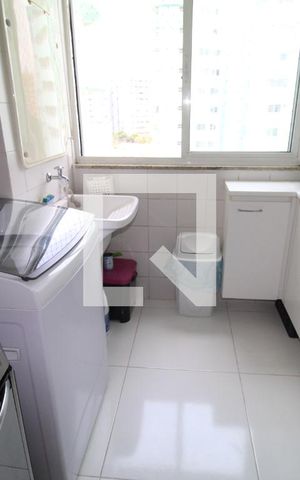 Apartamento à venda com 77m², 2 quartos e 1 vagaÁrea de serviço