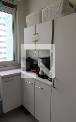 Apartamento à venda com 77m², 2 quartos e 1 vagaCozinha