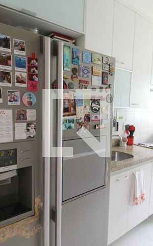Apartamento à venda com 77m², 2 quartos e 1 vagaCozinha