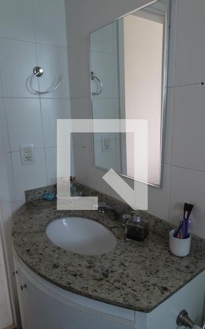 Apartamento à venda com 77m², 2 quartos e 1 vagaBanheiro da suíte 2