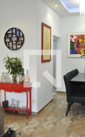 Apartamento para alugar com 81m², 2 quartos e sem vagaSala