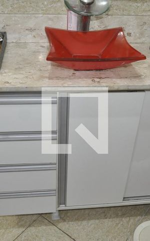 Apartamento para alugar com 81m², 2 quartos e sem vagaBanheiro 2