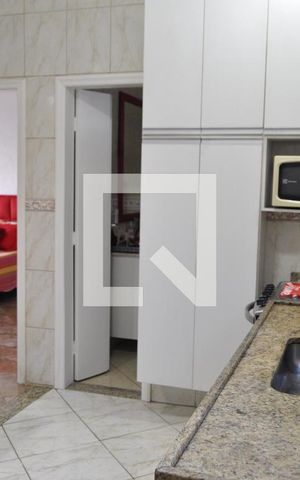 Apartamento para alugar com 81m², 2 quartos e sem vagaCozinha