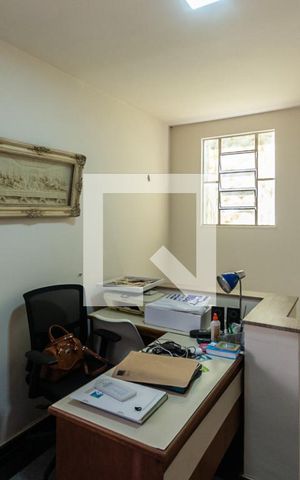 Casa à venda com 250m², 4 quartos e 2 vagasHall segundo andar