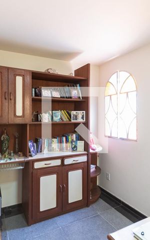 Casa à venda com 250m², 4 quartos e 2 vagasHall segundo andar