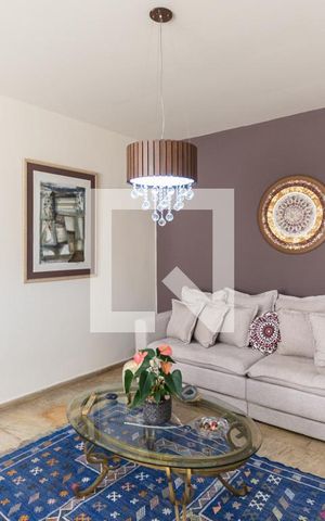 Casa à venda com 250m², 4 quartos e 2 vagasSala