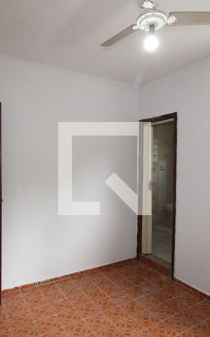 Casa à venda com 150m², 3 quartos e 2 vagasQuarto 2 - Suíte