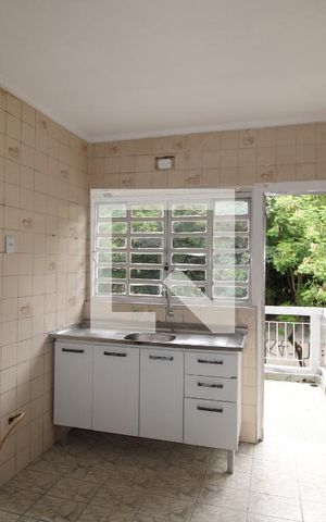 Casa à venda com 150m², 3 quartos e 2 vagasCozinha