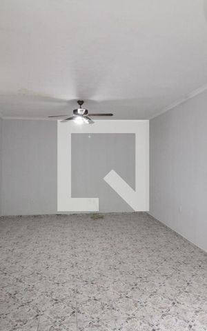 Casa à venda com 150m², 3 quartos e 2 vagasSala