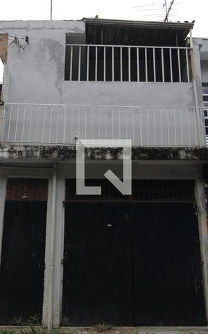 Casa à venda com 150m², 3 quartos e 2 vagasFachada