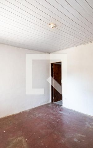 Casa para alugar com 120m², 3 quartos e 1 vaga Casa para alugar com 120m², 3 quartos e 1 vagaSala