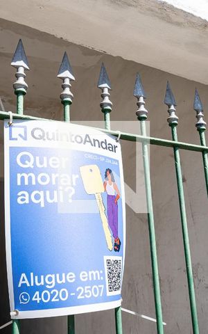Casa para alugar com 120m², 3 quartos e 1 vaga Casa para alugar com 120m², 3 quartos e 1 vagaFachada