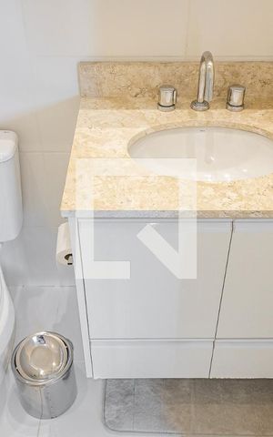Apartamento para alugar com 87m², 2 quartos e 2 vagasBanheiro da Suíte