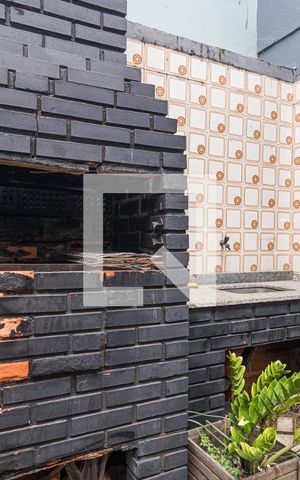 Casa à venda com 174m², 4 quartos e 2 vagasChurrasqueira