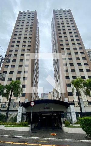 Apartamento à venda com 56m², 2 quartos e 1 vaga Apartamento à venda com 56m², 2 quartos e 1 vagaFachada