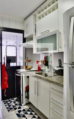 Apartamento à venda com 56m², 2 quartos e 1 vaga Apartamento à venda com 56m², 2 quartos e 1 vagaCozinha