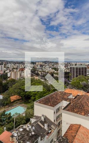Casa de condomínio à venda com 29m², 1 quarto e sem vaga Casa de condomínio à venda com 29m², 1 quarto e sem vagaVista