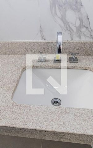 Apartamento à venda com 43m², 1 quarto e sem vagaBanheiro