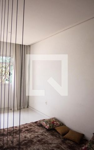 Casa à venda com 180m², 3 quartos e 5 vagas Casa à venda com 180m², 3 quartos e 5 vagasSala 2