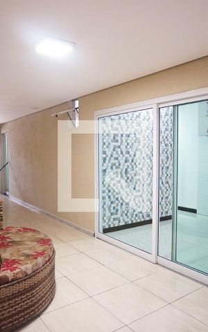 Casa à venda com 180m², 3 quartos e 5 vagas Casa à venda com 180m², 3 quartos e 5 vagasVaranda gourmet