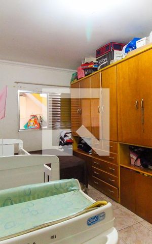 Casa à venda com 120m², 2 quartos e 2 vagas Casa à venda com 120m², 2 quartos e 2 vagasQuarto 1