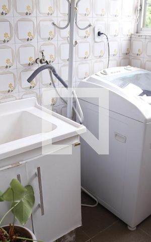 Apartamento à venda com 69m², 2 quartos e 1 vagaÁrea de Serviço