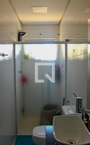 Apartamento à venda com 67m², 2 quartos e 1 vaga Apartamento à venda com 67m², 2 quartos e 1 vagaBanheiro
