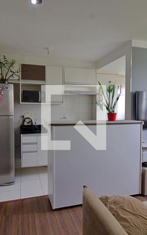 Apartamento à venda com 40m², 2 quartos e sem vaga Apartamento à venda com 40m², 2 quartos e sem vagaSala