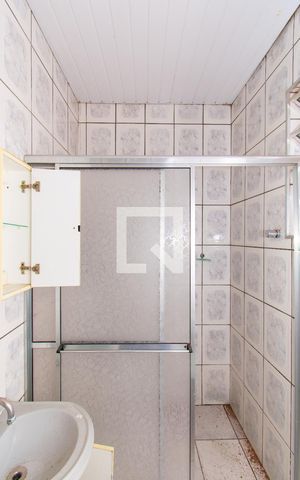 Casa para alugar com 150m², 2 quartos e 6 vagas Casa para alugar com 150m², 2 quartos e 6 vagasBanheiro