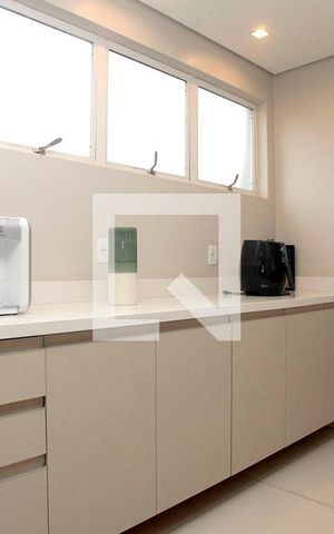 Apartamento à venda com 235m², 3 quartos e 2 vagasCozinha 1
