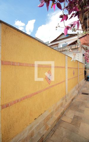 Casa à venda com 250m², 4 quartos e 2 vagasArea Externa