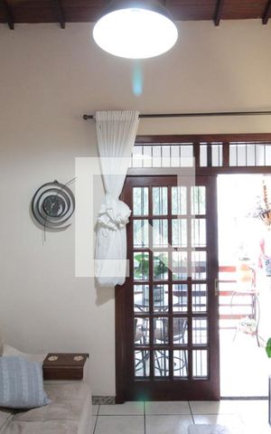 Casa à venda com 250m², 4 quartos e 2 vagasSala de Estar