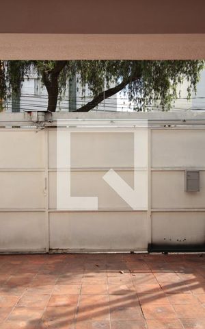 Casa à venda com 250m², 4 quartos e 2 vagasGaragem