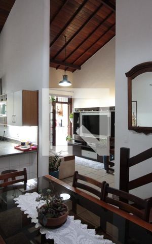 Casa à venda com 250m², 4 quartos e 2 vagasSala de Jantar