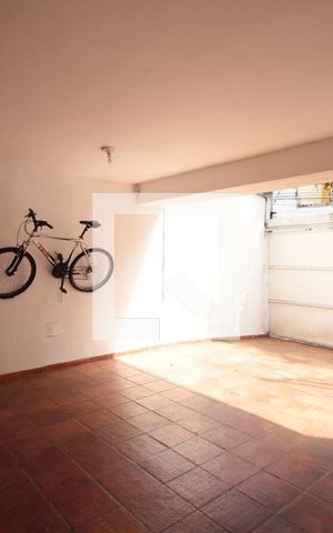 Casa à venda com 250m², 4 quartos e 2 vagasGaragem